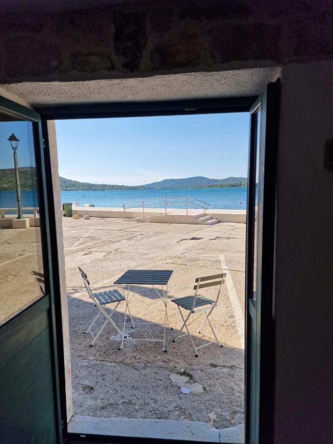 House Riva Leilighet Pirovac Eksteriør bilde